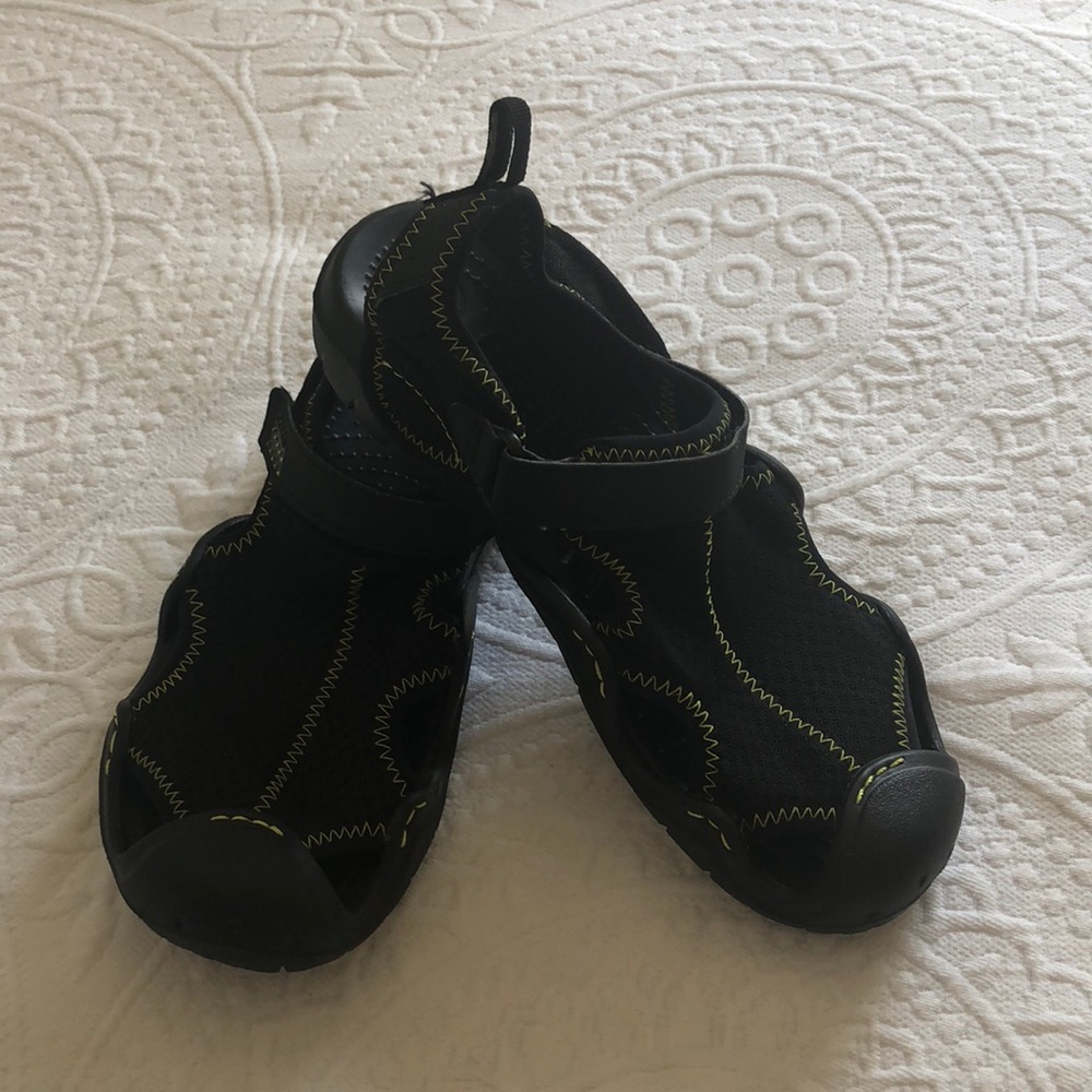 Women’s Croc watershoe